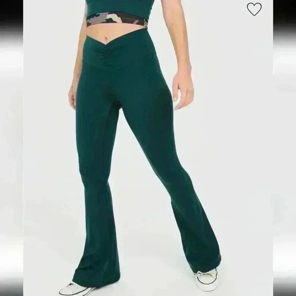 AERIE | OFFLINE Women's Mustard Brown Ruched  High-Rise Flare Leggings - Picture 1 of 8
